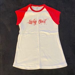 Women’s vintage tea